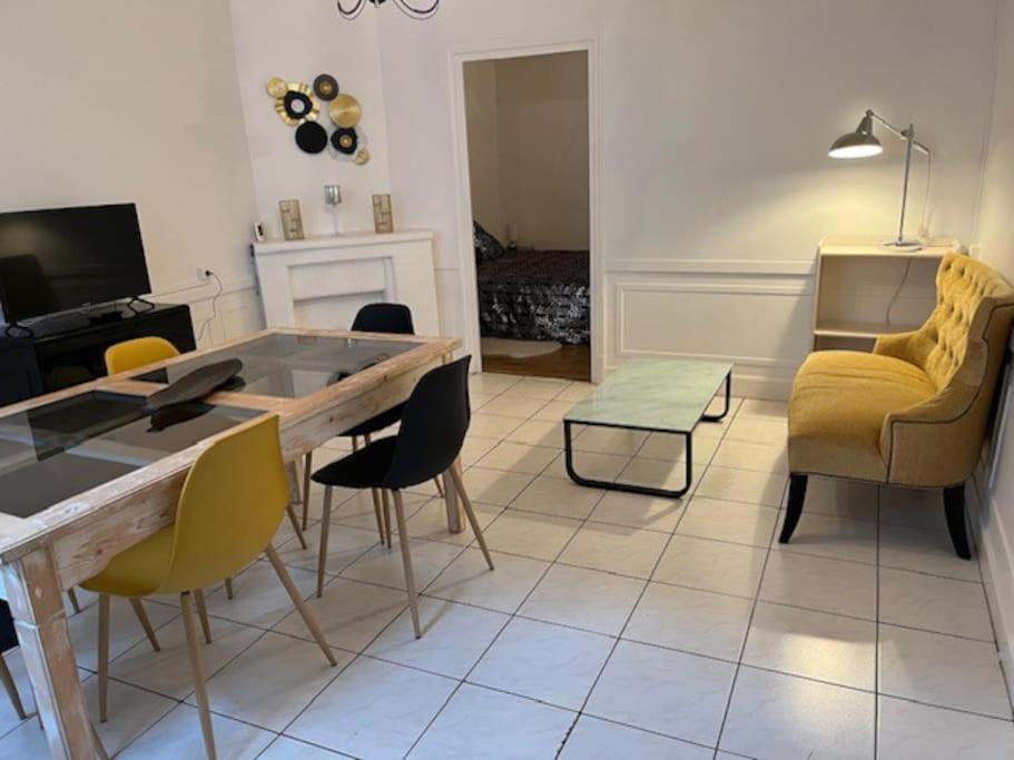 Joli Appartement Centre Nevers Exterior photo